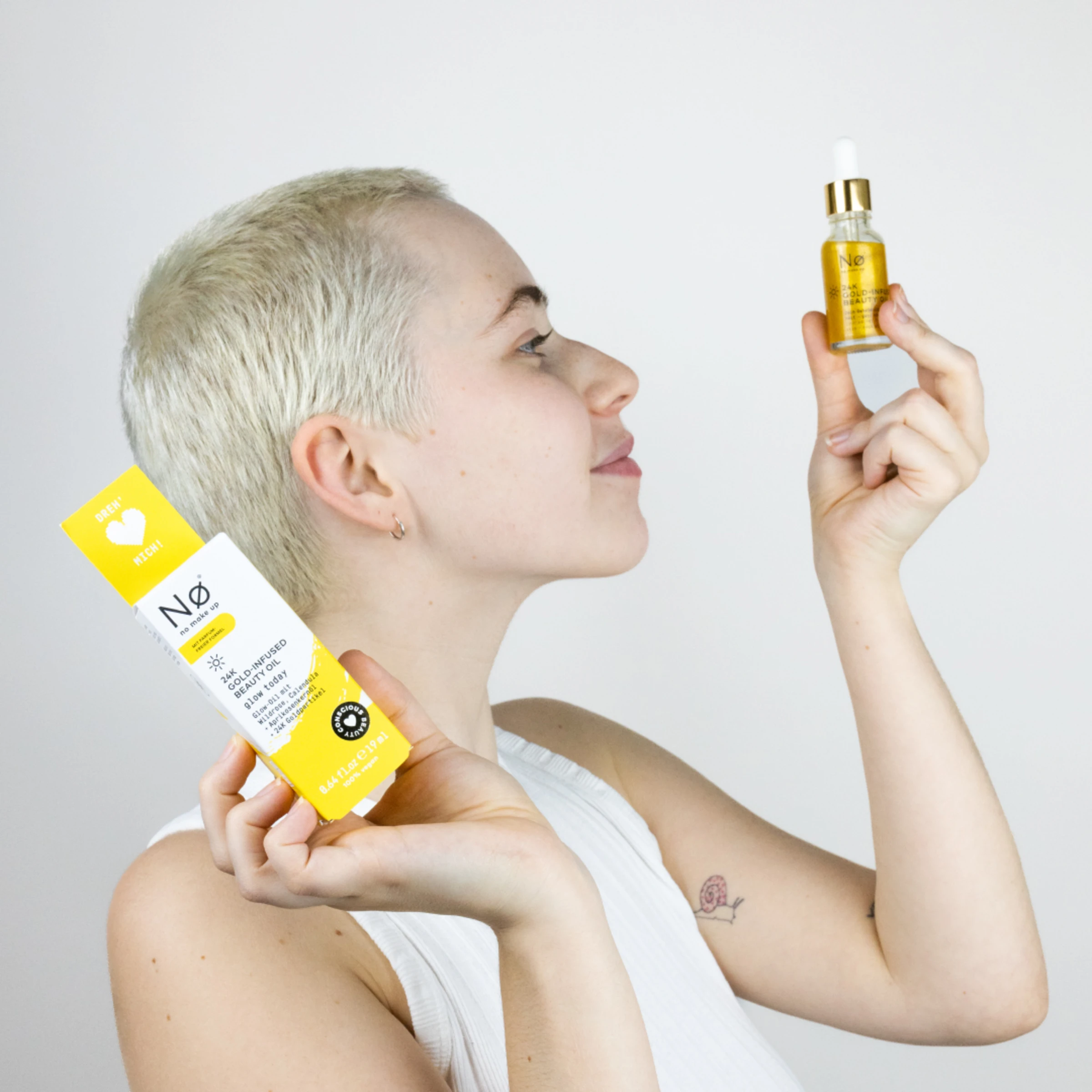 Nø Glow Today 24k Gold-infused Beauty Oil - Image 4